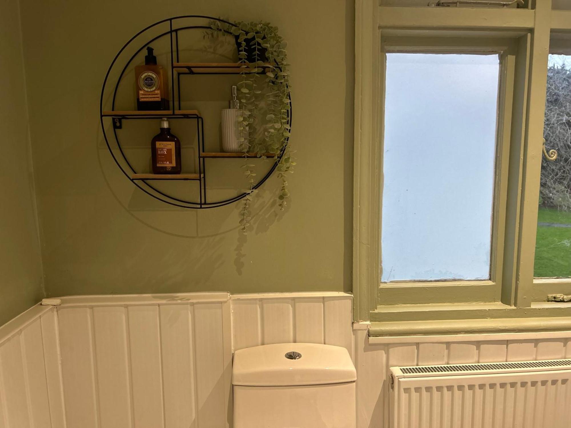 Park View Is A Beautiful Whole Entire House Close To Town Centre, Sleeps 8 In 4 Rooms, 2 Doubles And 4 Single Beds With 2 Shower Rooms, Available For Holidays, Insurance Stays, Trades People, Contractors, Pets Welcome Wisbech Exterior foto